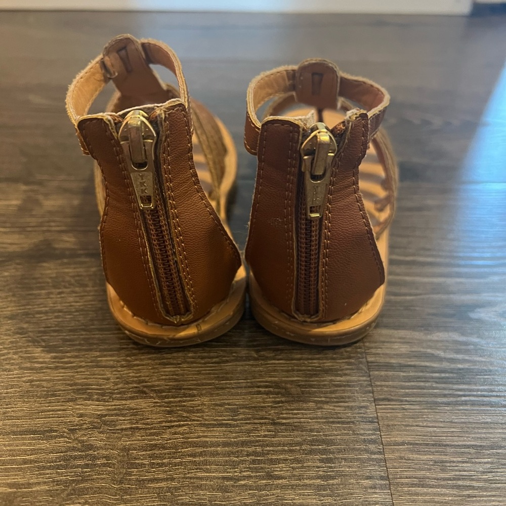 Sandals - Picture 6 of 6